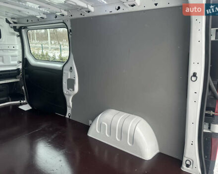 Білий Рено Трафік, об'ємом двигуна 2 л та пробігом 140 тис. км за 17500 $, фото 43 на Automoto.ua