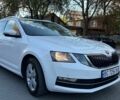 Белый Рено Трафик, объемом двигателя 2 л и пробегом 200 тыс. км за 15999 $, фото 1 на Automoto.ua