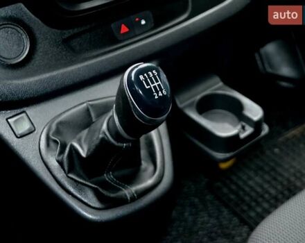 Белый Рено Трафик, объемом двигателя 2 л и пробегом 236 тыс. км за 16900 $, фото 114 на Automoto.ua