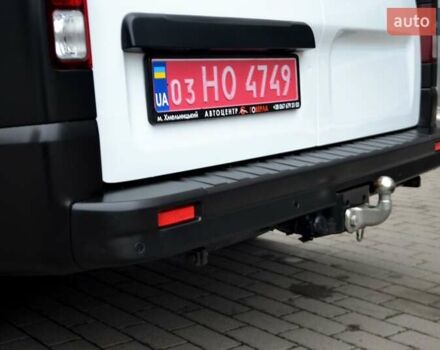 Белый Рено Трафик, объемом двигателя 2 л и пробегом 236 тыс. км за 16900 $, фото 75 на Automoto.ua