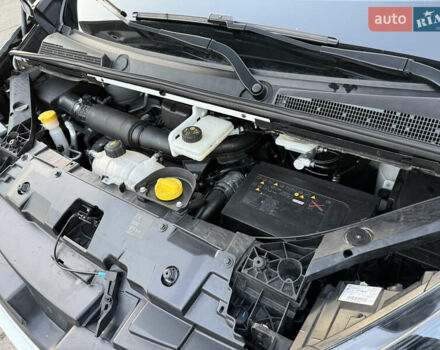 Белый Рено Трафик, объемом двигателя 2 л и пробегом 130 тыс. км за 18999 $, фото 93 на Automoto.ua