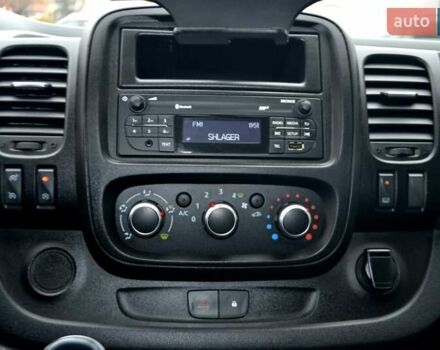 Белый Рено Трафик, объемом двигателя 2 л и пробегом 236 тыс. км за 16900 $, фото 37 на Automoto.ua