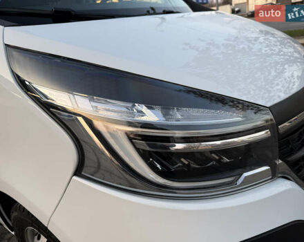 Белый Рено Трафик, объемом двигателя 2 л и пробегом 130 тыс. км за 18999 $, фото 36 на Automoto.ua