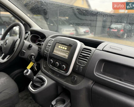 Белый Рено Трафик, объемом двигателя 2 л и пробегом 250 тыс. км за 16250 $, фото 14 на Automoto.ua