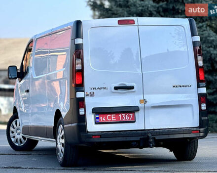 Белый Рено Трафик, объемом двигателя 2 л и пробегом 182 тыс. км за 17673 $, фото 12 на Automoto.ua