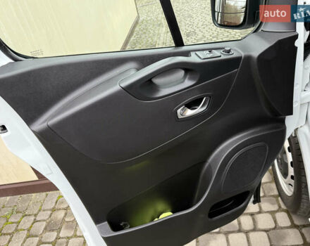 Белый Рено Трафик, объемом двигателя 2 л и пробегом 116 тыс. км за 17700 $, фото 46 на Automoto.ua