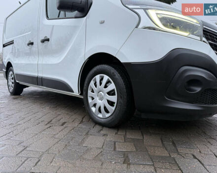 Белый Рено Трафик, объемом двигателя 2 л и пробегом 259 тыс. км за 16400 $, фото 21 на Automoto.ua