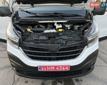 Белый Рено Трафик, объемом двигателя 2 л и пробегом 130 тыс. км за 18999 $, фото 91 на Automoto.ua