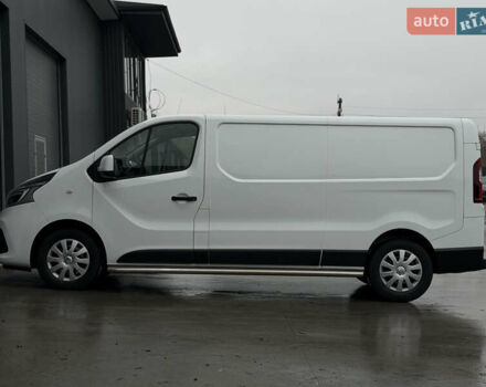 Белый Рено Трафик, объемом двигателя 2 л и пробегом 217 тыс. км за 18800 $, фото 44 на Automoto.ua