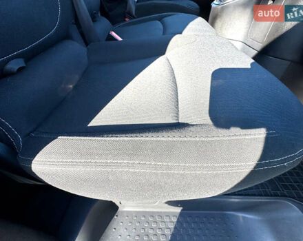 Белый Рено Трафик, объемом двигателя 2 л и пробегом 182 тыс. км за 17673 $, фото 55 на Automoto.ua