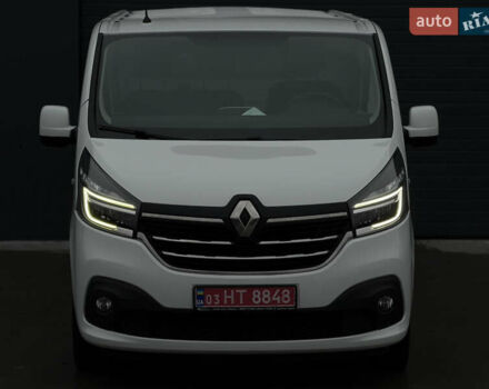 Белый Рено Трафик, объемом двигателя 2 л и пробегом 217 тыс. км за 18800 $, фото 2 на Automoto.ua