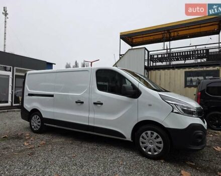 Белый Рено Трафик, объемом двигателя 2 л и пробегом 204 тыс. км за 18700 $, фото 5 на Automoto.ua