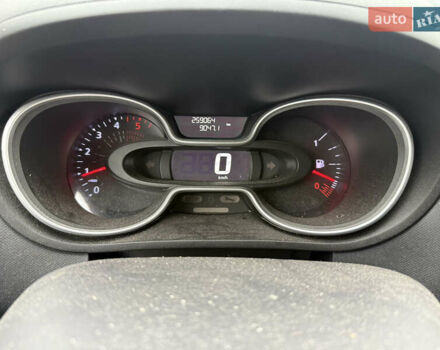 Белый Рено Трафик, объемом двигателя 2 л и пробегом 250 тыс. км за 16250 $, фото 16 на Automoto.ua