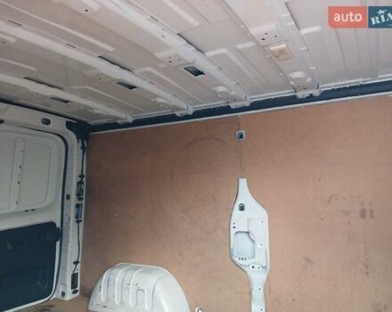 Белый Рено Трафик, объемом двигателя 2 л и пробегом 230 тыс. км за 14200 $, фото 6 на Automoto.ua