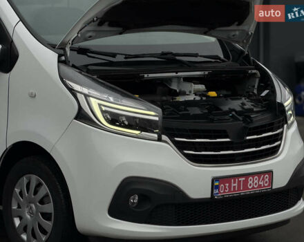 Белый Рено Трафик, объемом двигателя 2 л и пробегом 217 тыс. км за 18800 $, фото 16 на Automoto.ua