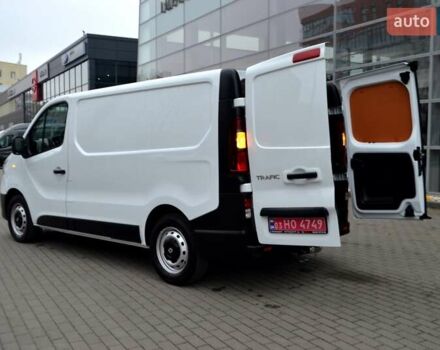 Белый Рено Трафик, объемом двигателя 2 л и пробегом 236 тыс. км за 16900 $, фото 143 на Automoto.ua