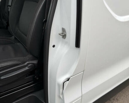 Білий Рено Трафік, об'ємом двигуна 2 л та пробігом 116 тис. км за 19450 $, фото 84 на Automoto.ua