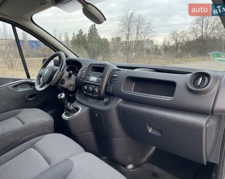 Белый Рено Трафик, объемом двигателя 2 л и пробегом 251 тыс. км за 17500 $, фото 36 на Automoto.ua