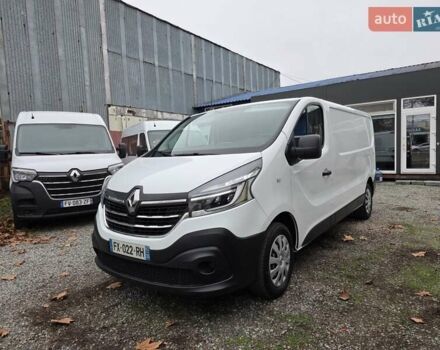 Белый Рено Трафик, объемом двигателя 2 л и пробегом 204 тыс. км за 18700 $, фото 2 на Automoto.ua