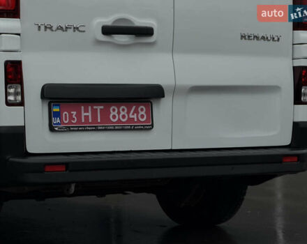Белый Рено Трафик, объемом двигателя 2 л и пробегом 217 тыс. км за 18800 $, фото 36 на Automoto.ua