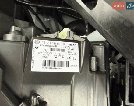 Белый Рено Трафик, объемом двигателя 2 л и пробегом 166 тыс. км за 19700 $, фото 50 на Automoto.ua