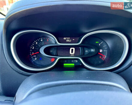 Белый Рено Трафик, объемом двигателя 2 л и пробегом 182 тыс. км за 17673 $, фото 35 на Automoto.ua