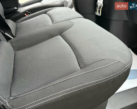 Белый Рено Трафик, объемом двигателя 2 л и пробегом 116 тыс. км за 17700 $, фото 39 на Automoto.ua