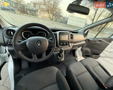 Белый Рено Трафик, объемом двигателя 2 л и пробегом 130 тыс. км за 18999 $, фото 78 на Automoto.ua