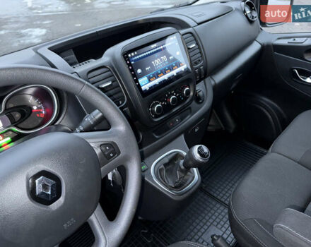 Белый Рено Трафик, объемом двигателя 2 л и пробегом 259 тыс. км за 16400 $, фото 47 на Automoto.ua