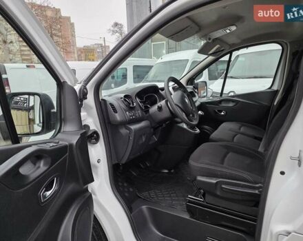 Белый Рено Трафик, объемом двигателя 2 л и пробегом 204 тыс. км за 18700 $, фото 17 на Automoto.ua