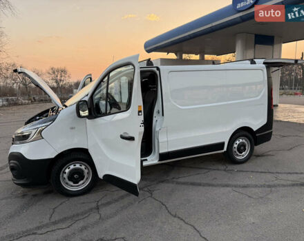 Белый Рено Трафик, объемом двигателя 2 л и пробегом 130 тыс. км за 18999 $, фото 115 на Automoto.ua