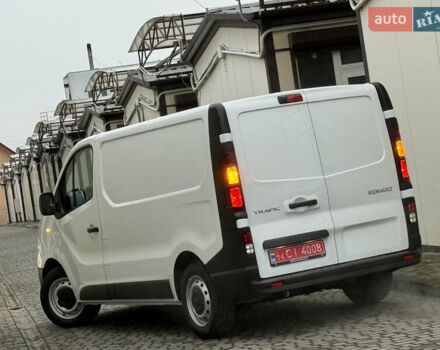 Белый Рено Трафик, объемом двигателя 2 л и пробегом 116 тыс. км за 17700 $, фото 23 на Automoto.ua