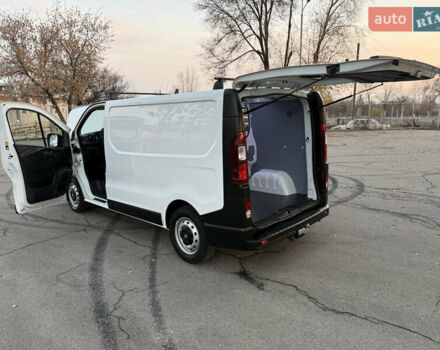 Белый Рено Трафик, объемом двигателя 2 л и пробегом 130 тыс. км за 18999 $, фото 112 на Automoto.ua