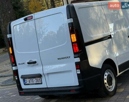 Белый Рено Трафик, объемом двигателя 2 л и пробегом 112 тыс. км за 17850 $, фото 38 на Automoto.ua