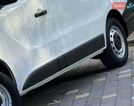 Белый Рено Трафик, объемом двигателя 2 л и пробегом 114 тыс. км за 18200 $, фото 15 на Automoto.ua