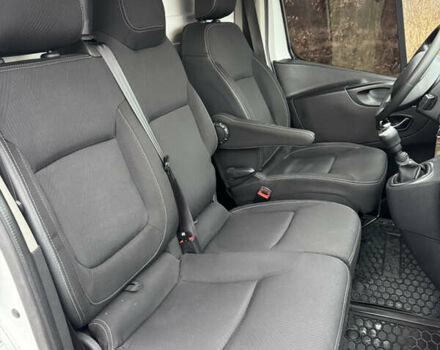 Білий Рено Трафік, об'ємом двигуна 2 л та пробігом 116 тис. км за 19450 $, фото 51 на Automoto.ua