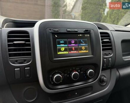 Белый Рено Трафик, объемом двигателя 2 л и пробегом 240 тыс. км за 15800 $, фото 33 на Automoto.ua