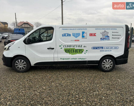 Белый Рено Трафик, объемом двигателя 2 л и пробегом 250 тыс. км за 16250 $, фото 4 на Automoto.ua