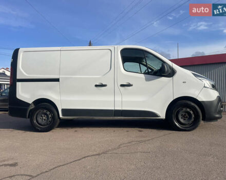Белый Рено Трафик, объемом двигателя 2 л и пробегом 208 тыс. км за 14500 $, фото 3 на Automoto.ua