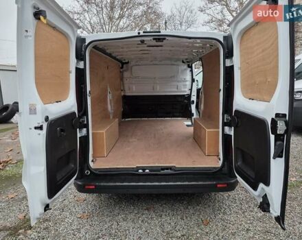 Белый Рено Трафик, объемом двигателя 2 л и пробегом 204 тыс. км за 18700 $, фото 39 на Automoto.ua