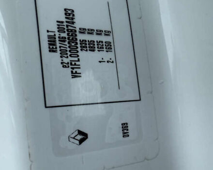 Белый Рено Трафик, объемом двигателя 2 л и пробегом 259 тыс. км за 16400 $, фото 56 на Automoto.ua