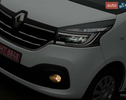 Белый Рено Трафик, объемом двигателя 2 л и пробегом 217 тыс. км за 18800 $, фото 28 на Automoto.ua