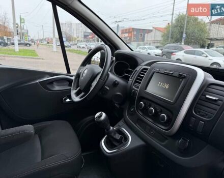 Белый Рено Трафик, объемом двигателя 2 л и пробегом 166 тыс. км за 19700 $, фото 29 на Automoto.ua