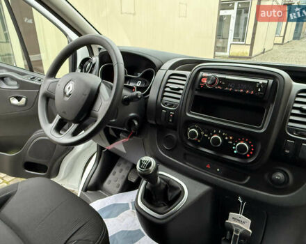 Белый Рено Трафик, объемом двигателя 2 л и пробегом 116 тыс. км за 17700 $, фото 40 на Automoto.ua