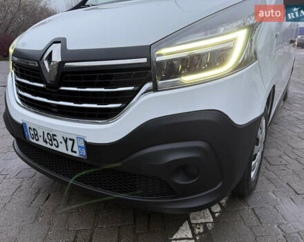 Белый Рено Трафик, объемом двигателя 2 л и пробегом 259 тыс. км за 16400 $, фото 25 на Automoto.ua