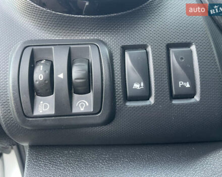 Белый Рено Трафик, объемом двигателя 2 л и пробегом 208 тыс. км за 14500 $, фото 19 на Automoto.ua