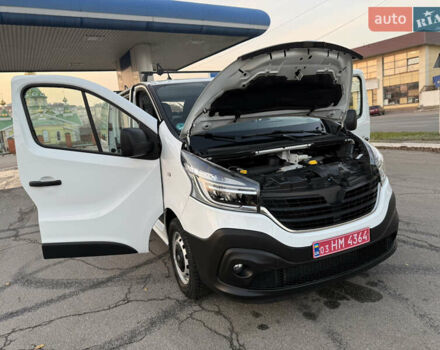 Белый Рено Трафик, объемом двигателя 2 л и пробегом 130 тыс. км за 18999 $, фото 101 на Automoto.ua