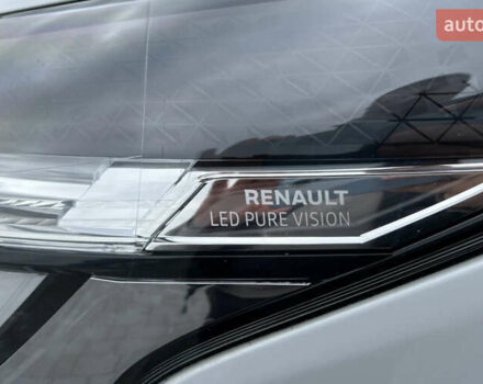 Белый Рено Трафик, объемом двигателя 2 л и пробегом 182 тыс. км за 17673 $, фото 74 на Automoto.ua