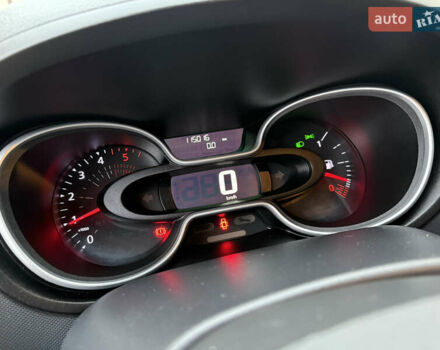 Белый Рено Трафик, объемом двигателя 2 л и пробегом 116 тыс. км за 17700 $, фото 45 на Automoto.ua