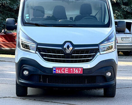 Белый Рено Трафик, объемом двигателя 2 л и пробегом 182 тыс. км за 17673 $, фото 1 на Automoto.ua